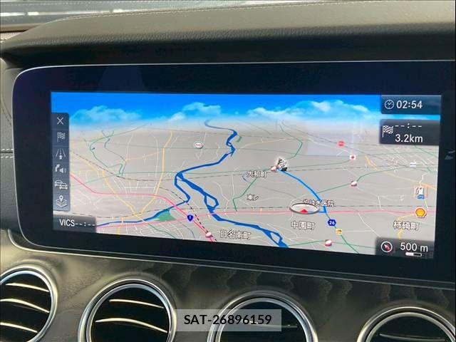 Mercedes Benz E-CLASS 2017-04 5871820-3