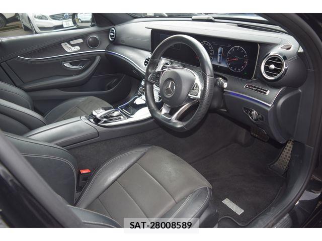 Mercedes Benz E-CLASS 2017-03 6012808-11