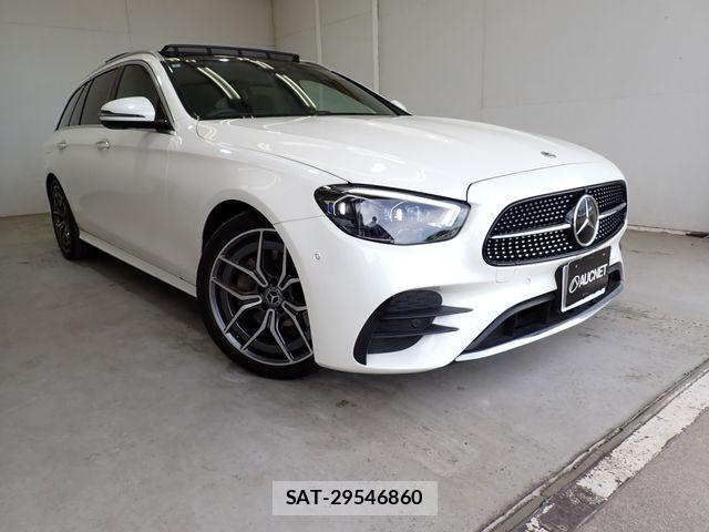 Mercedes Benz E-CLASS 2022-03 6613171-0