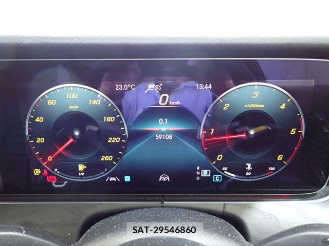 Mercedes Benz E-CLASS 2022-03 6613171-11