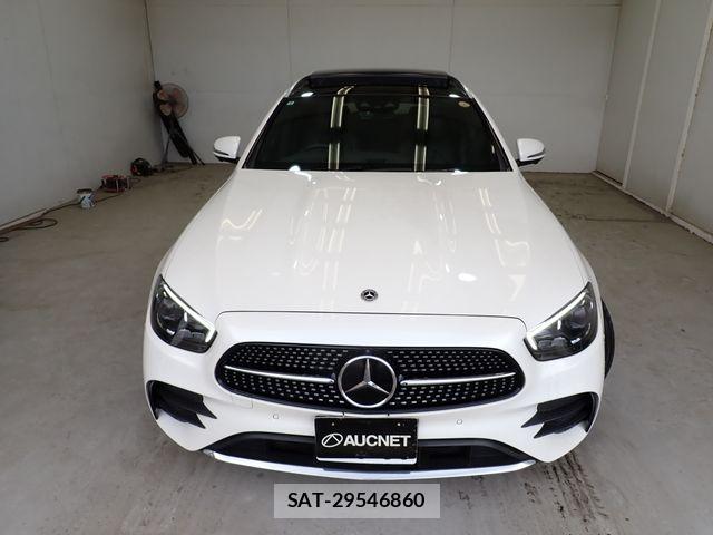 Mercedes Benz E-CLASS 2022-03 6613171-4