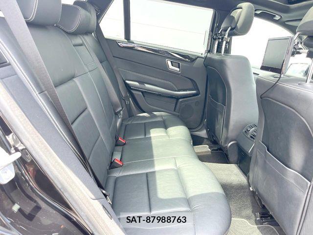 Mercedes Benz E-CLASS 2014-01 6752360-9