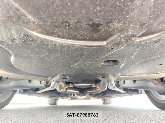 Mercedes Benz E-CLASS 2014-01 6752360-19