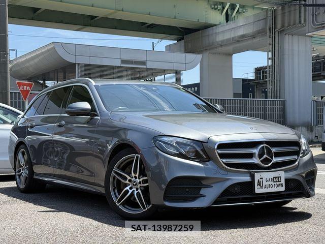 Mercedes Benz E-CLASS 2017-05 7020881-2