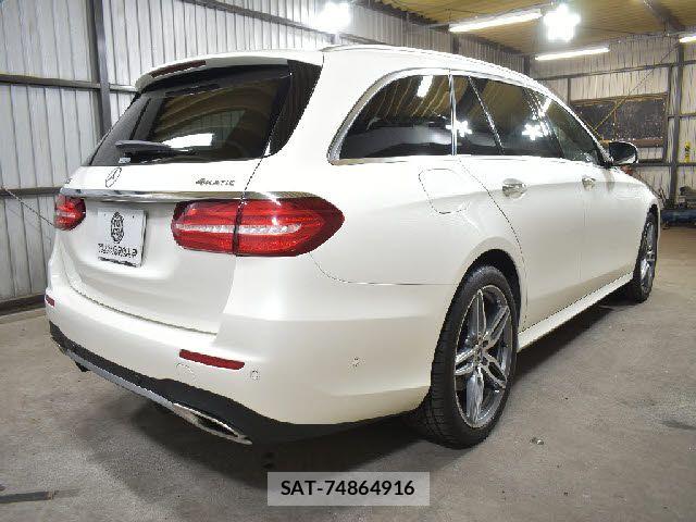 Mercedes Benz E-CLASS 2020-02 7059480-2