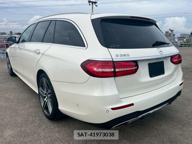 Mercedes Benz E-CLASS 2018-12 7221603-2