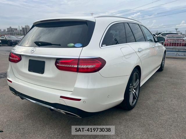 Mercedes Benz E-CLASS 2018-12 7221603-4