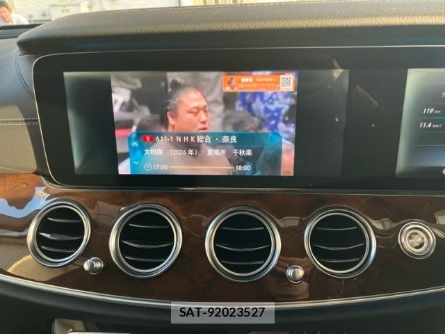 Mercedes Benz E-CLASS 2017-07 7221598-15