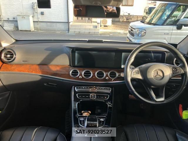 Mercedes Benz E-CLASS 2017-07 7221598-6