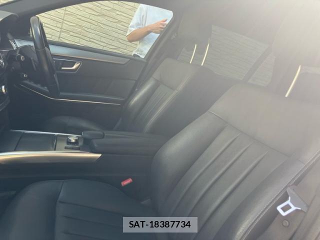 Mercedes Benz E-CLASS 2014-02 7221593-18