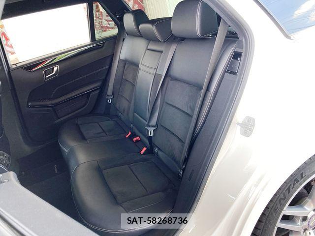 Mercedes Benz E-CLASS 2013-06 7221597-25