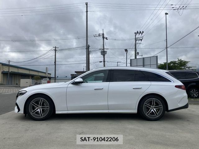 Mercedes Benz E-CLASS 2025-01 7251474-4