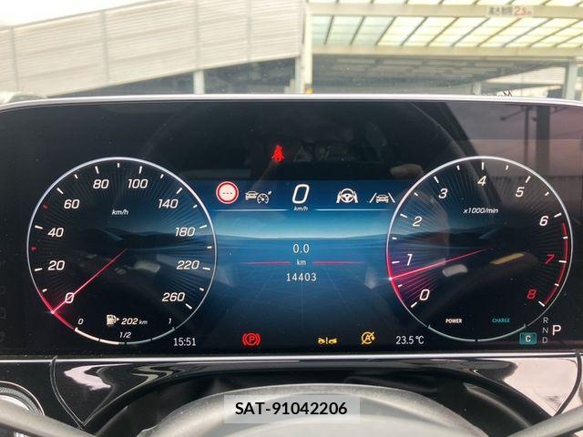 Mercedes Benz E-CLASS 2025-01 7251474-6