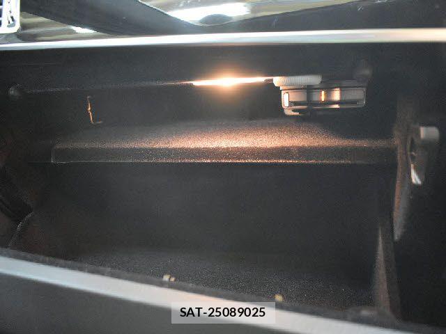 Mercedes Benz E-CLASS 2015-09 7392830-13