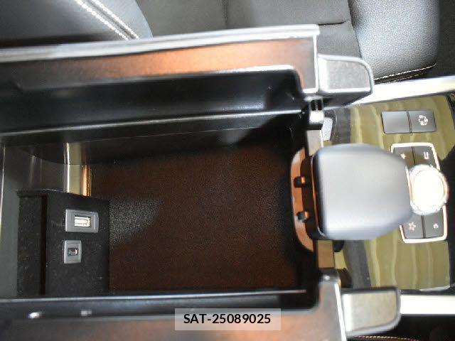 Mercedes Benz E-CLASS 2015-09 7392830-14