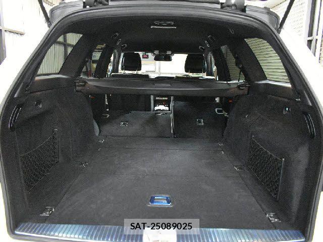 Mercedes Benz E-CLASS 2015-09 7392830-19