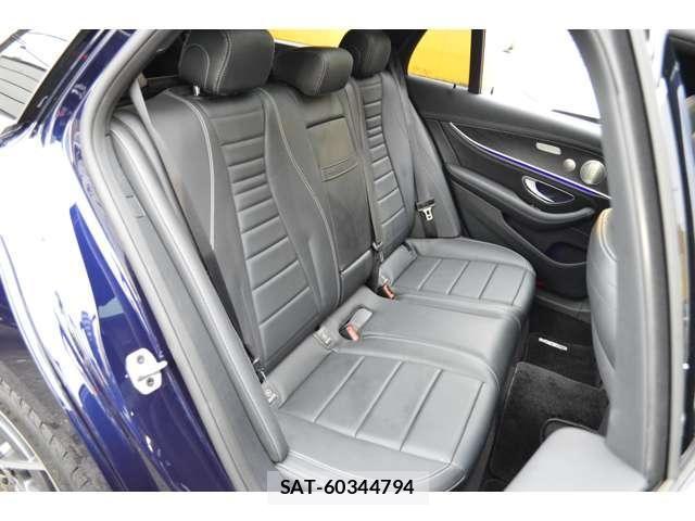 Mercedes Benz E-CLASS 2021-03 7455712-15