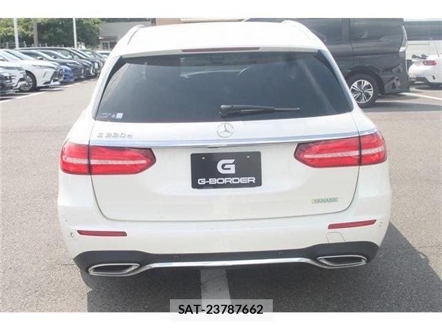 Mercedes Benz E-CLASS 2017-04 7509173-8