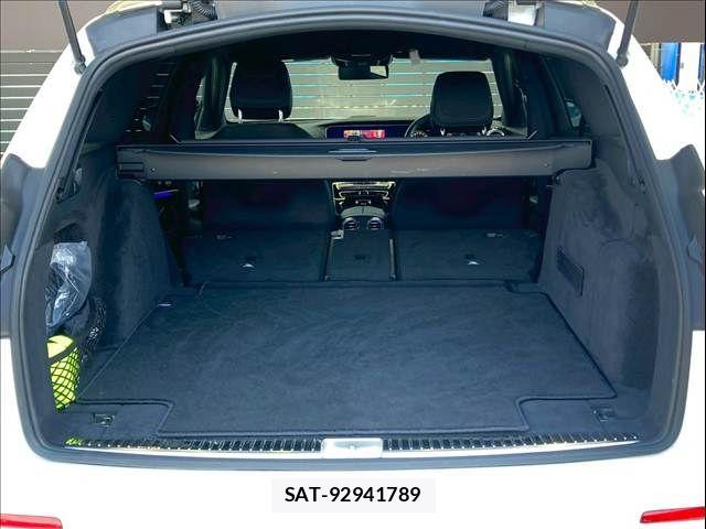 Mercedes Benz E-CLASS 2017-03 7501454-17