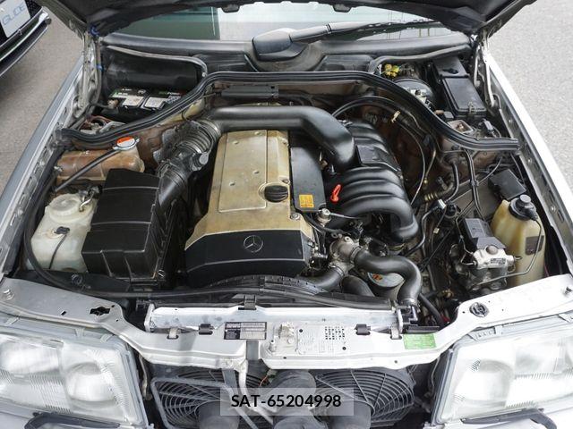 Mercedes Benz E-CLASS 1995-07 7618002-28