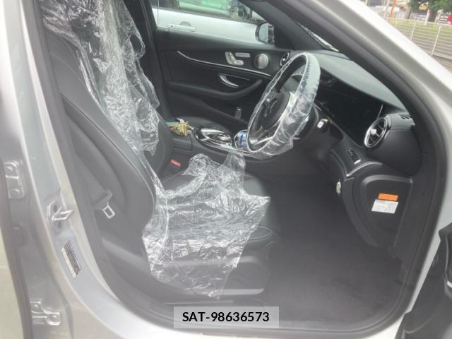 Mercedes Benz E-CLASS 2019-09 7618003-15