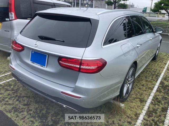 Mercedes Benz E-CLASS 2019-09 7618003-3