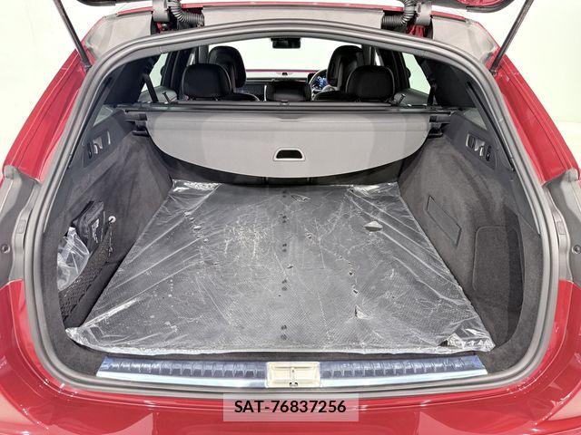 Mercedes Benz E-CLASS 2025-03 7725539-24