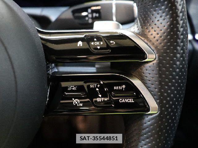 Mercedes Benz E-CLASS 2021-06 7725541-16