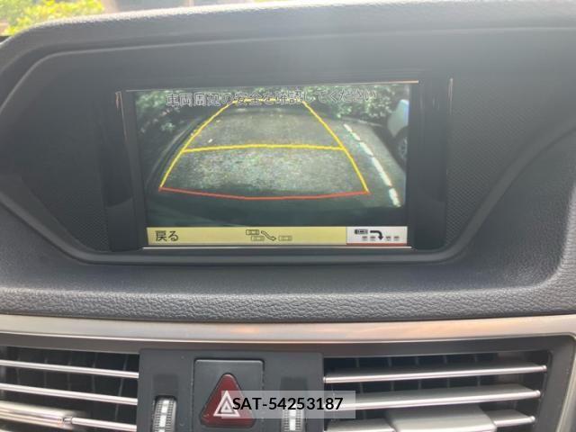 Mercedes Benz E-CLASS 2011-03 7786939-19