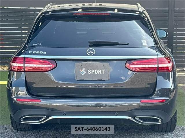 Mercedes Benz E-CLASS 2021-02 7962585-15