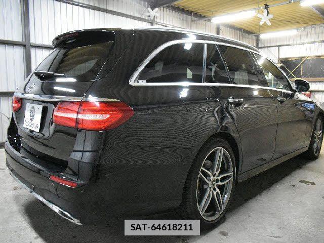 Mercedes Benz E-CLASS 2019-03 7979940-2