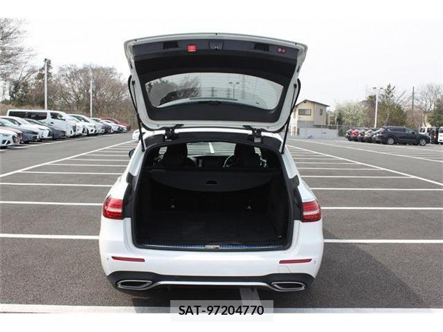 Mercedes Benz E-CLASS 2021-03 8036683-29