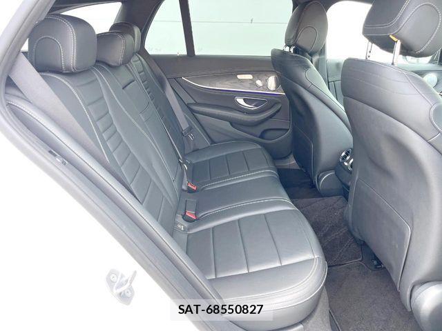 Mercedes Benz E-CLASS 2017-04 8036684-9
