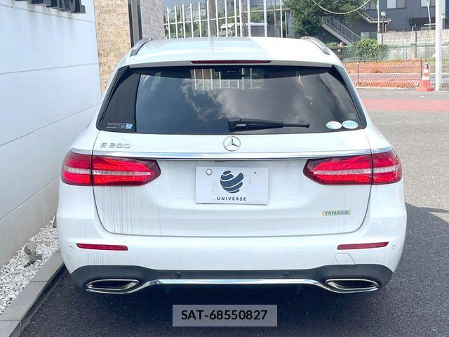 Mercedes Benz E-CLASS 2017-04 8036684-15