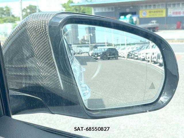 Mercedes Benz E-CLASS 2017-04 8036684-6