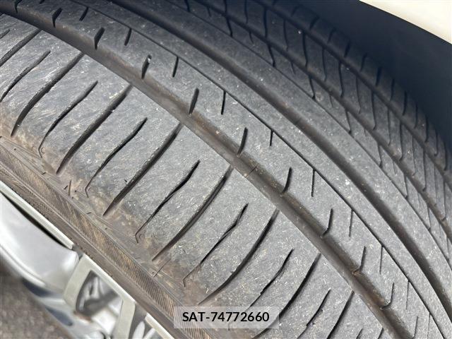 Mercedes Benz E-CLASS 2017-09 8036685-18