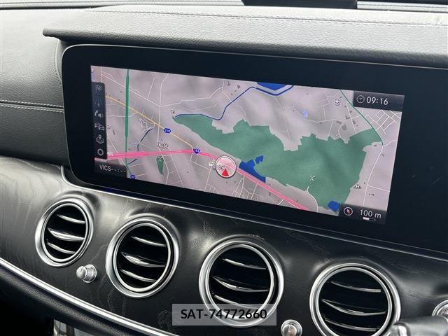 Mercedes Benz E-CLASS 2017-09 8036685-6