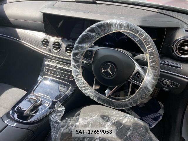 Mercedes Benz E-CLASS 2018-02 8036686-12