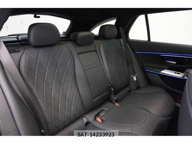 Mercedes Benz E-CLASS 2024-02 8074543-28