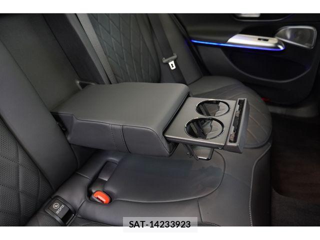 Mercedes Benz E-CLASS 2024-02 8074543-29
