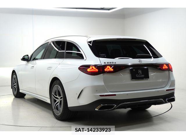 Mercedes Benz E-CLASS 2024-02 8074543-6