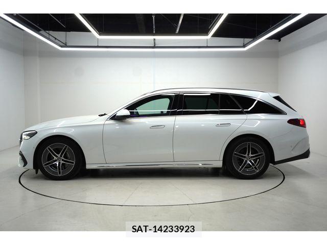 Mercedes Benz E-CLASS 2024-02 8074543-7