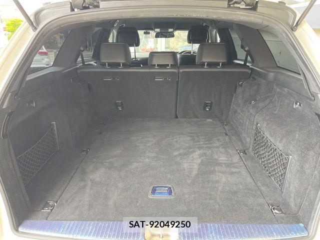 Mercedes Benz E-CLASS 2016-03 8100377-18