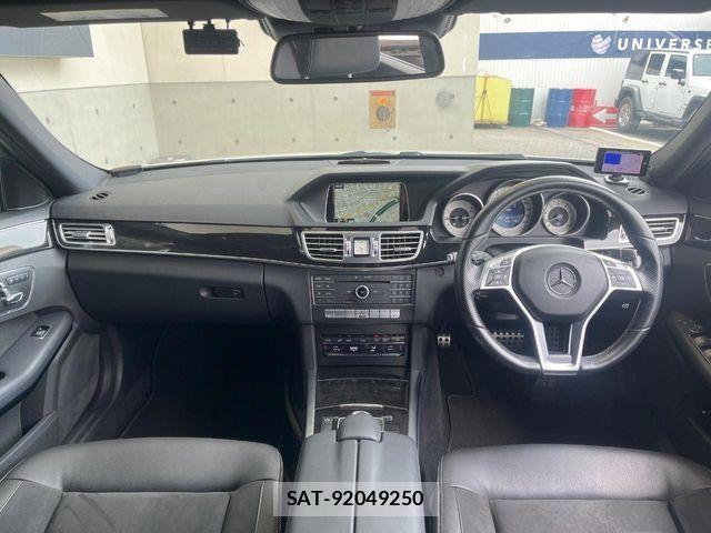 Mercedes Benz E-CLASS 2016-03 8100377-1
