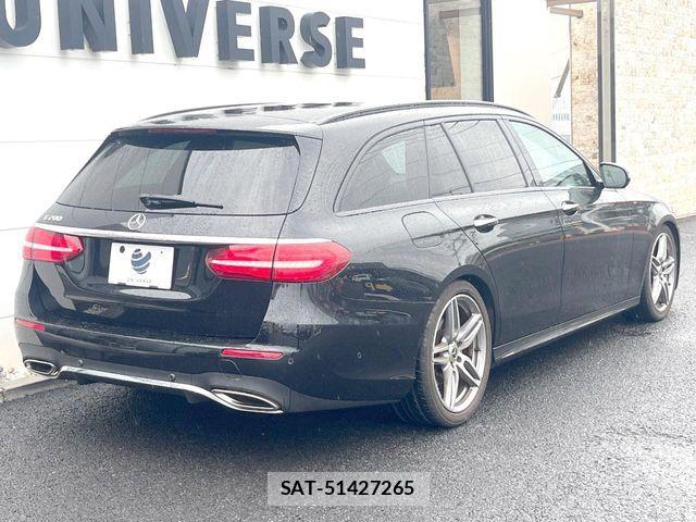 Mercedes Benz E-CLASS 2017-10 8131182-17