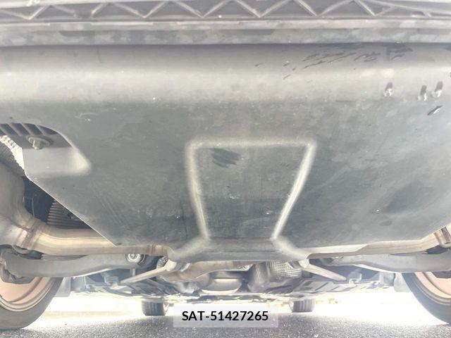 Mercedes Benz E-CLASS 2017-10 8131182-19