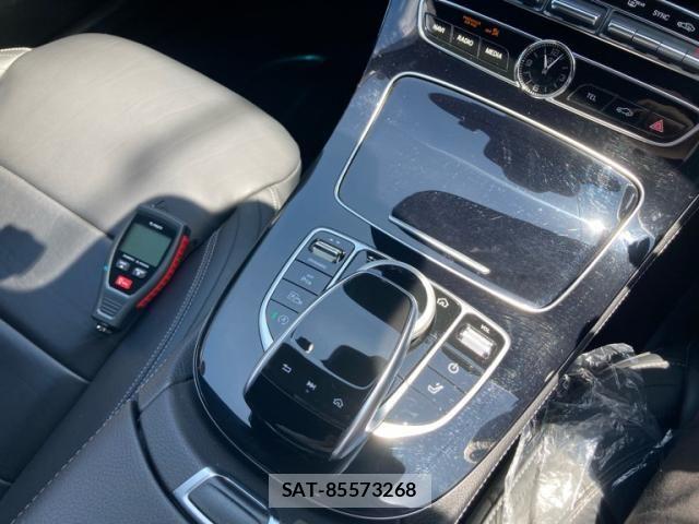 Mercedes Benz E-CLASS 2017-08 8158788-21