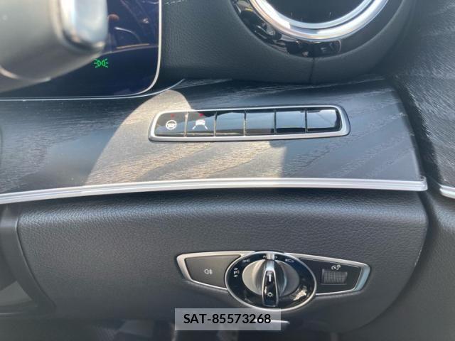 Mercedes Benz E-CLASS 2017-08 8158788-22