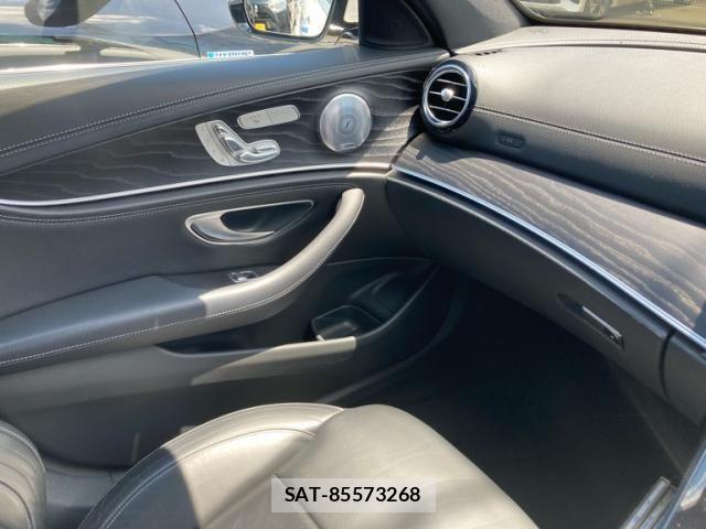Mercedes Benz E-CLASS 2017-08 8158788-27