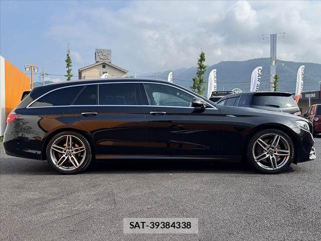 Mercedes Benz E-CLASS 2018-01 8208656-11